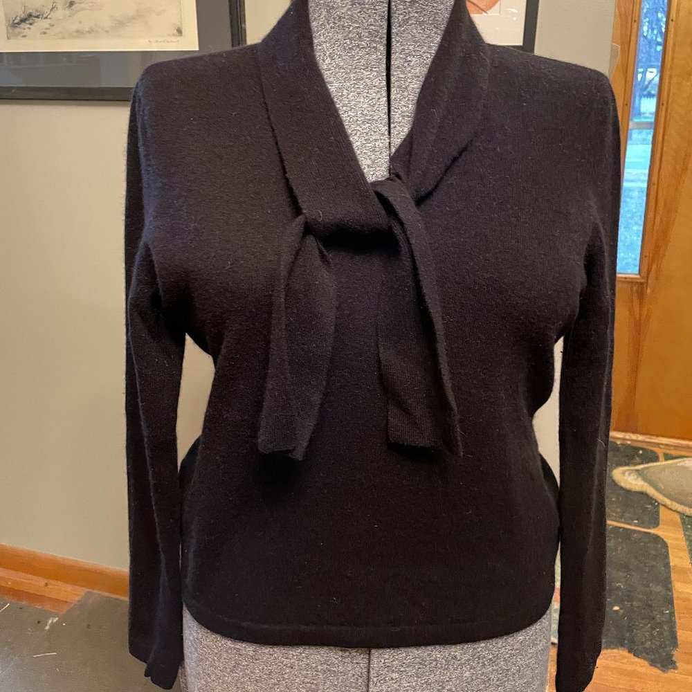 Lauren by Ralph Lauren Merino & Cashmere Sweater with attached tie, size M GuC